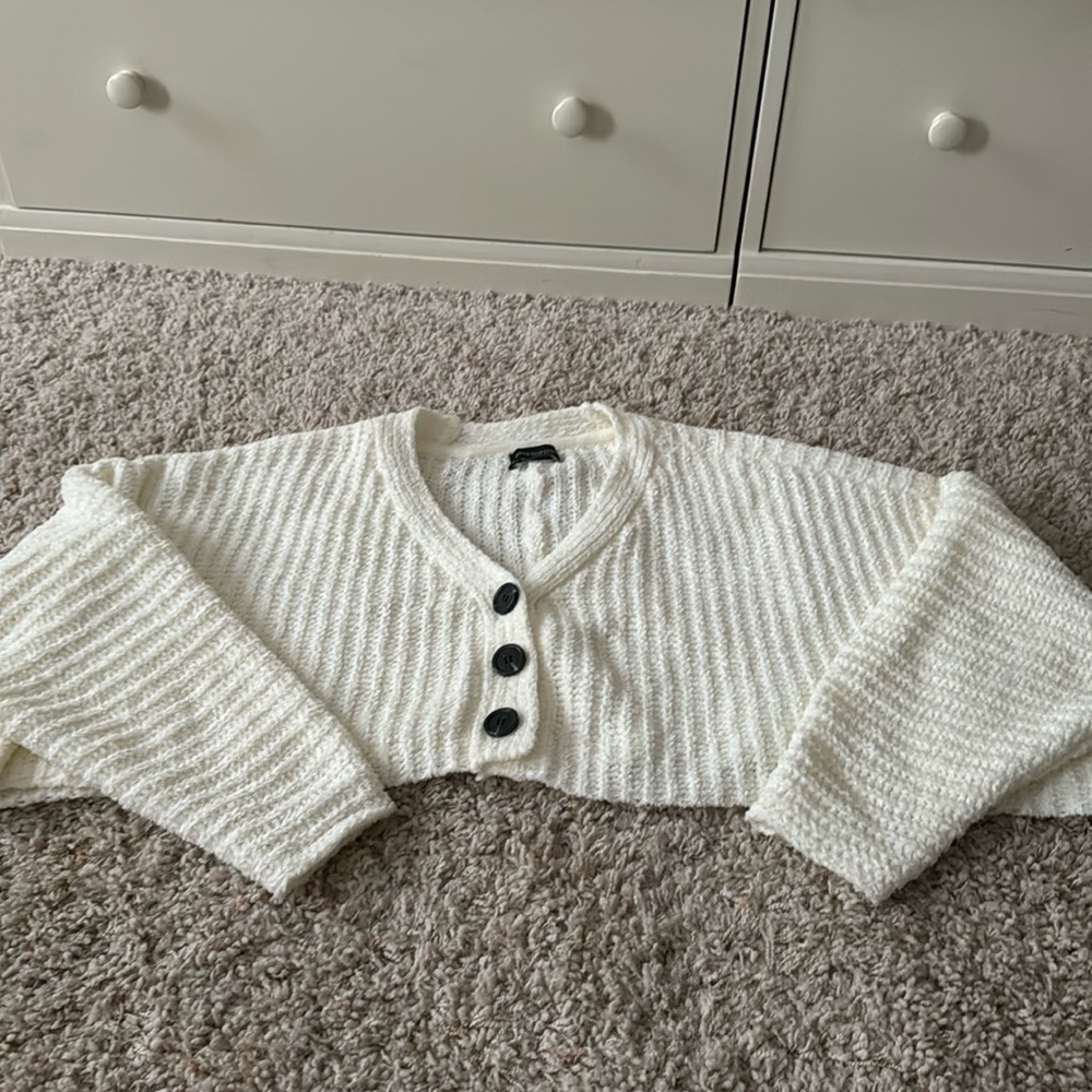 Urban Outfitters Cropped Wide Cream Cardigan Sweater Size S